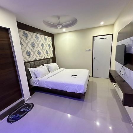 Hotel Golden View Вадодара Экстерьер фото